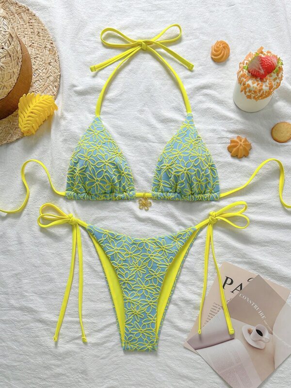 2pcs Floral Textured Halter Tie Side Bikini Swimsuit