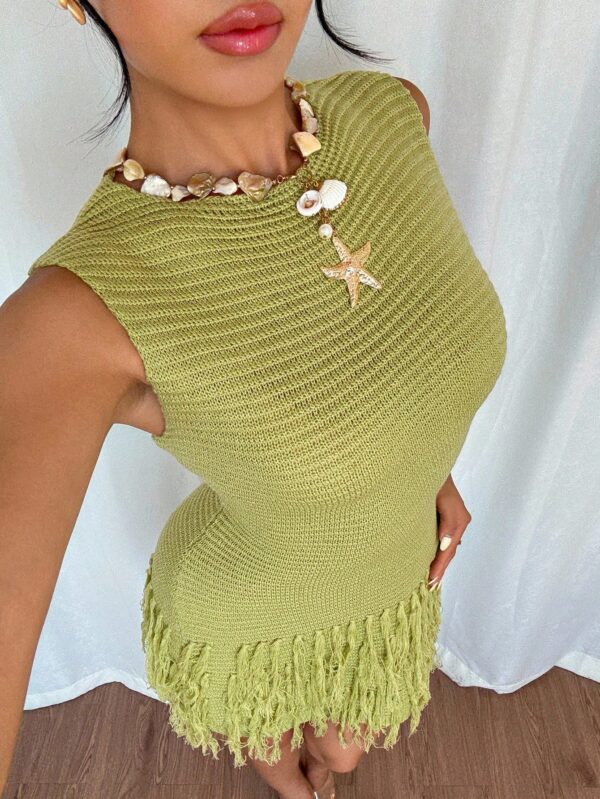 Neck Fringed Knit Texture Sleeveless Fitted Waist Curve Sweater Dress