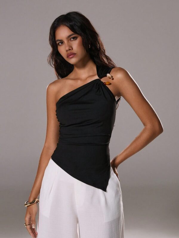 Elegant Oblique Shoulder Hem Top