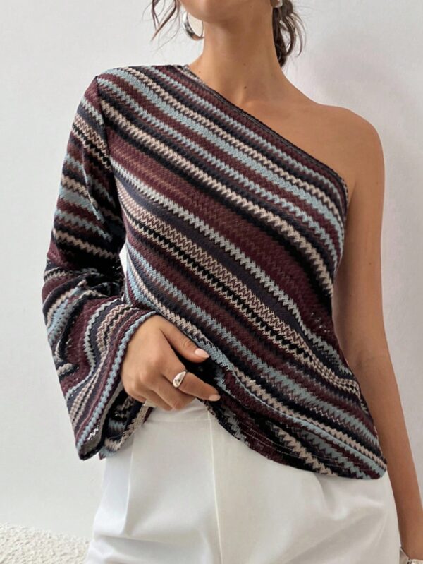 Fashion Asymmetric Striped One Shoulder Sleeve Top