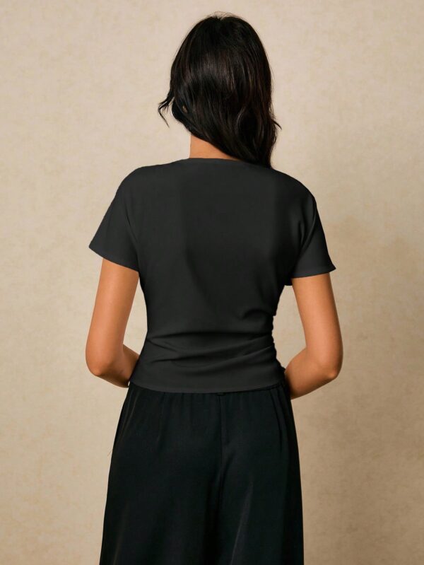 Elegant Commuter Metal Decor Waist Top