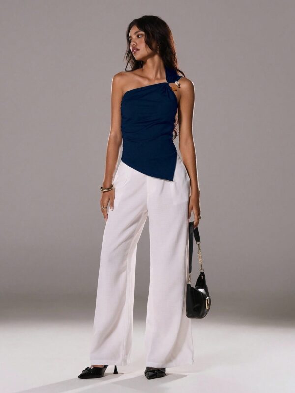 Elegant Oblique Shoulder Hem Top