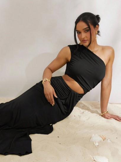 Elegant one-shoulder design Dress