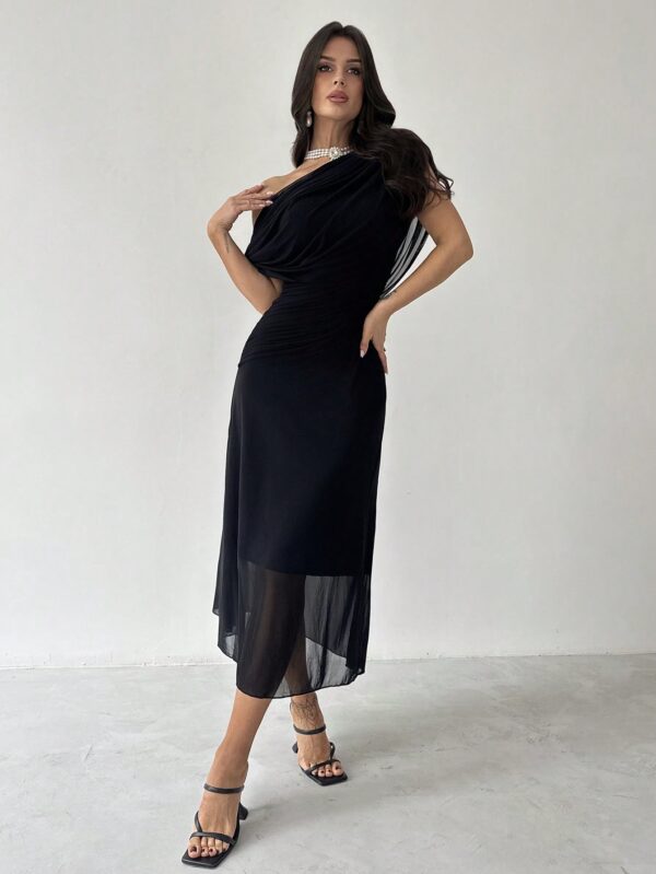 Asymmetrical Shoulder Short Sleeve Waist Knit Dress
