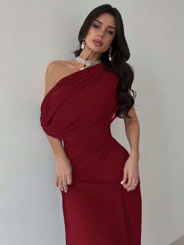 Asymmetrical Shoulder Short Sleeve Waist Knit Dress