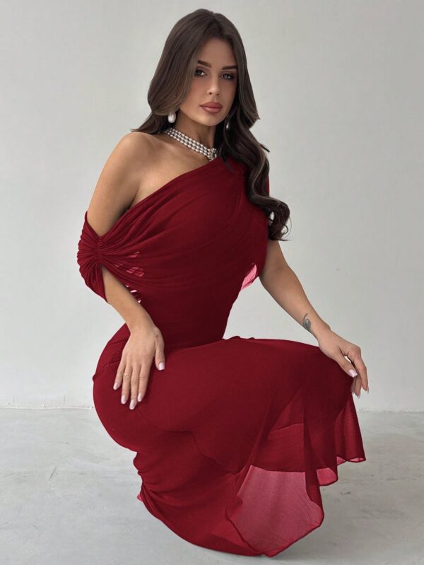 Asymmetrical Shoulder Short Sleeve Waist Knit Dress