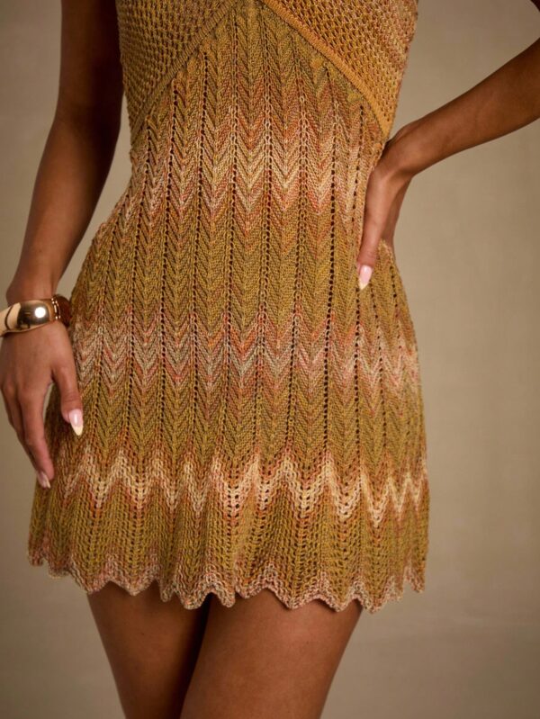 V-Neck Wavy A-Line Elegant Knitted Dress