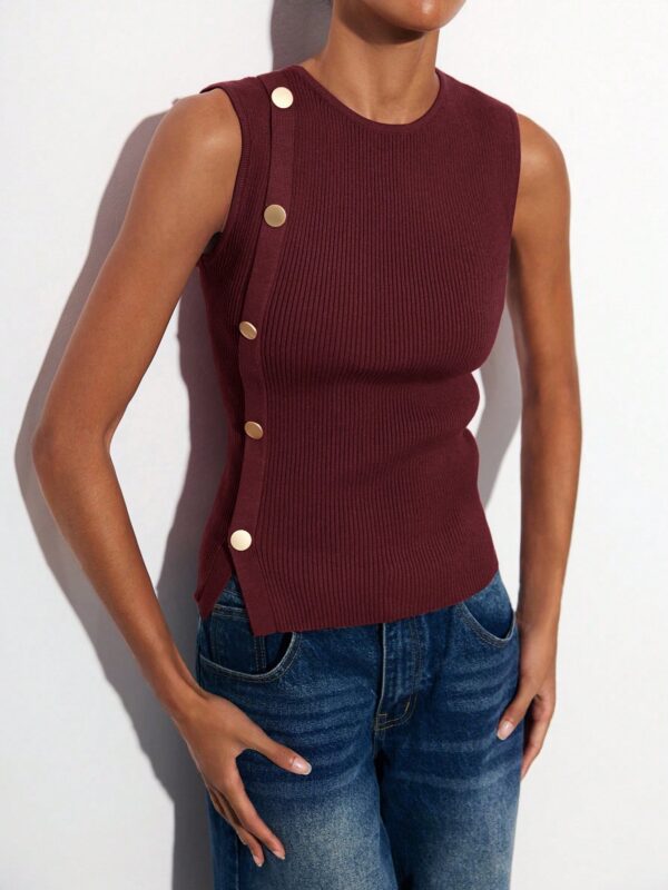 Round Neck Sleeveless Knit Top